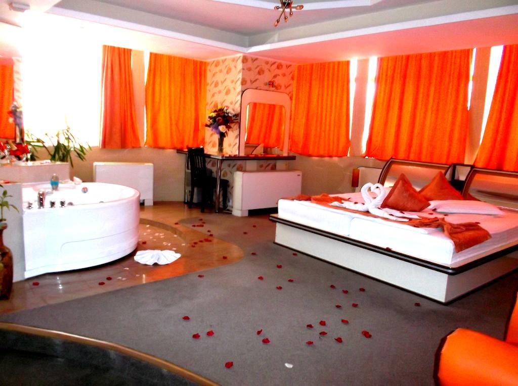 Hotel Helin - Calea Bucuresti Craiova Extérieur photo