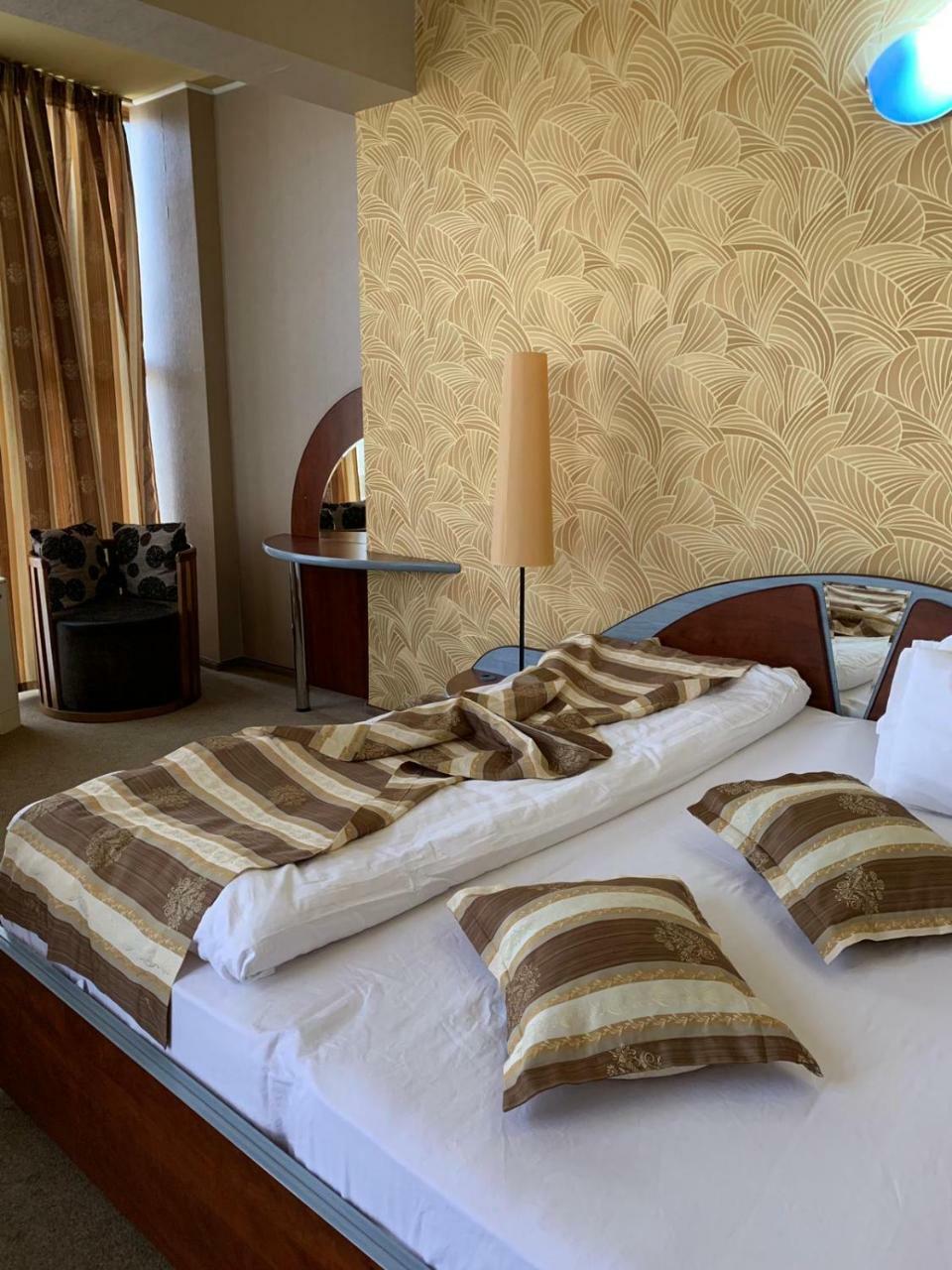 Hotel Helin - Calea Bucuresti Craiova Extérieur photo