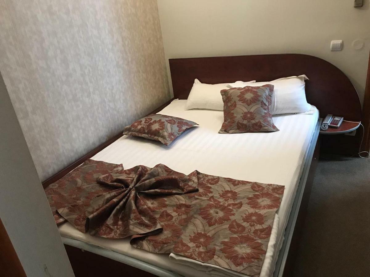 Hotel Helin - Calea Bucuresti Craiova Extérieur photo