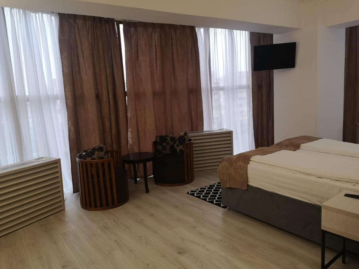 Hotel Helin - Calea Bucuresti Craiova Extérieur photo