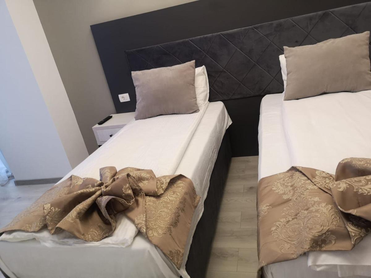 Hotel Helin - Calea Bucuresti Craiova Extérieur photo