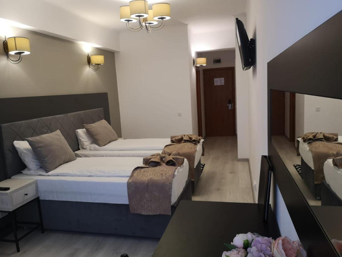 Hotel Helin - Calea Bucuresti Craiova Extérieur photo